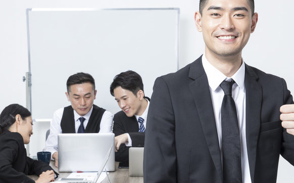 在职场想升职加薪者