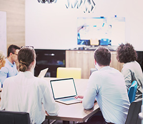 想从电商行业分一杯羹的